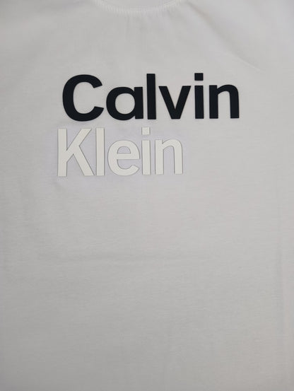 Тениска Calvin Klein с изчистен дизайн