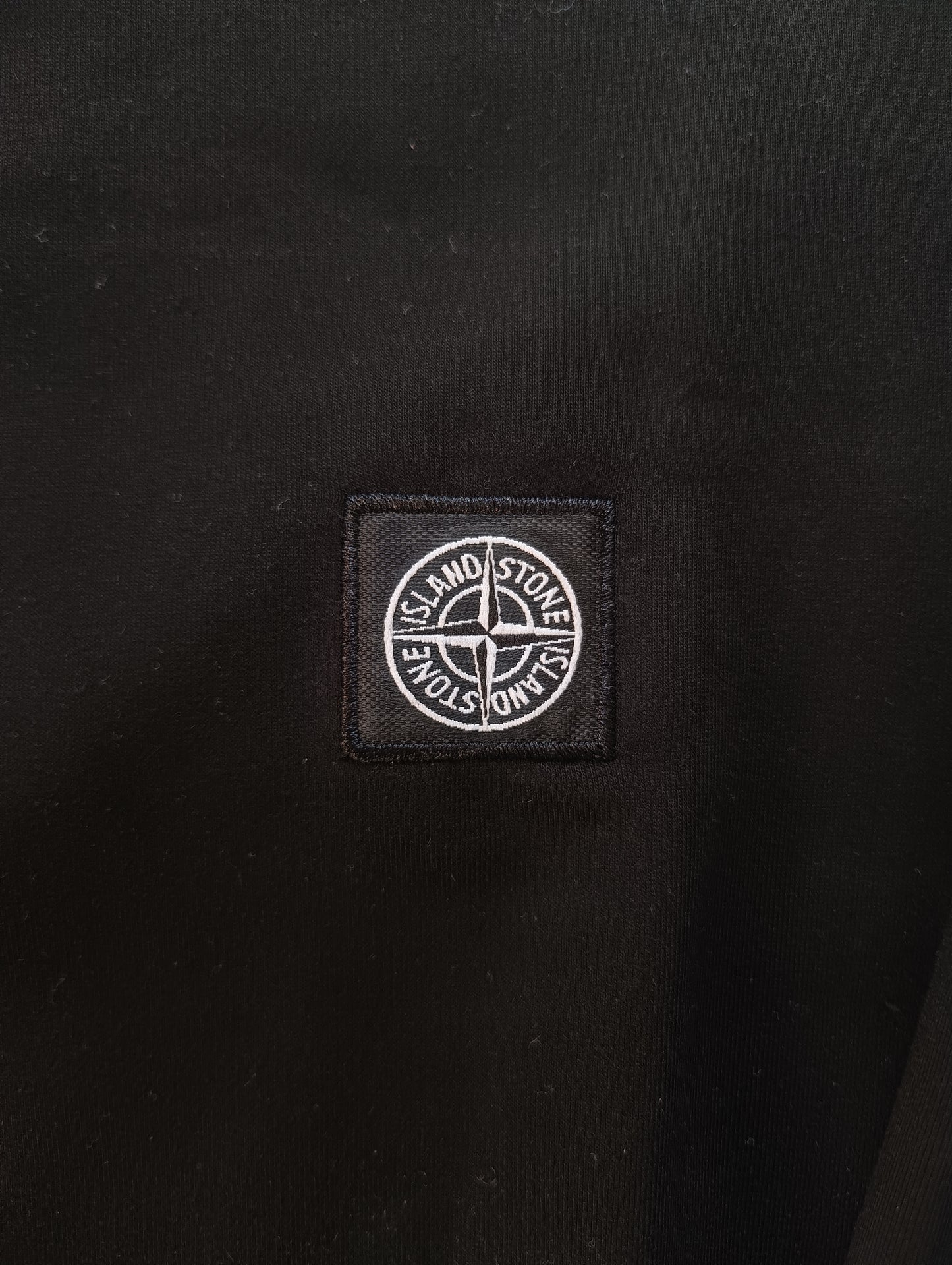 Емблема Stone Island - детайл