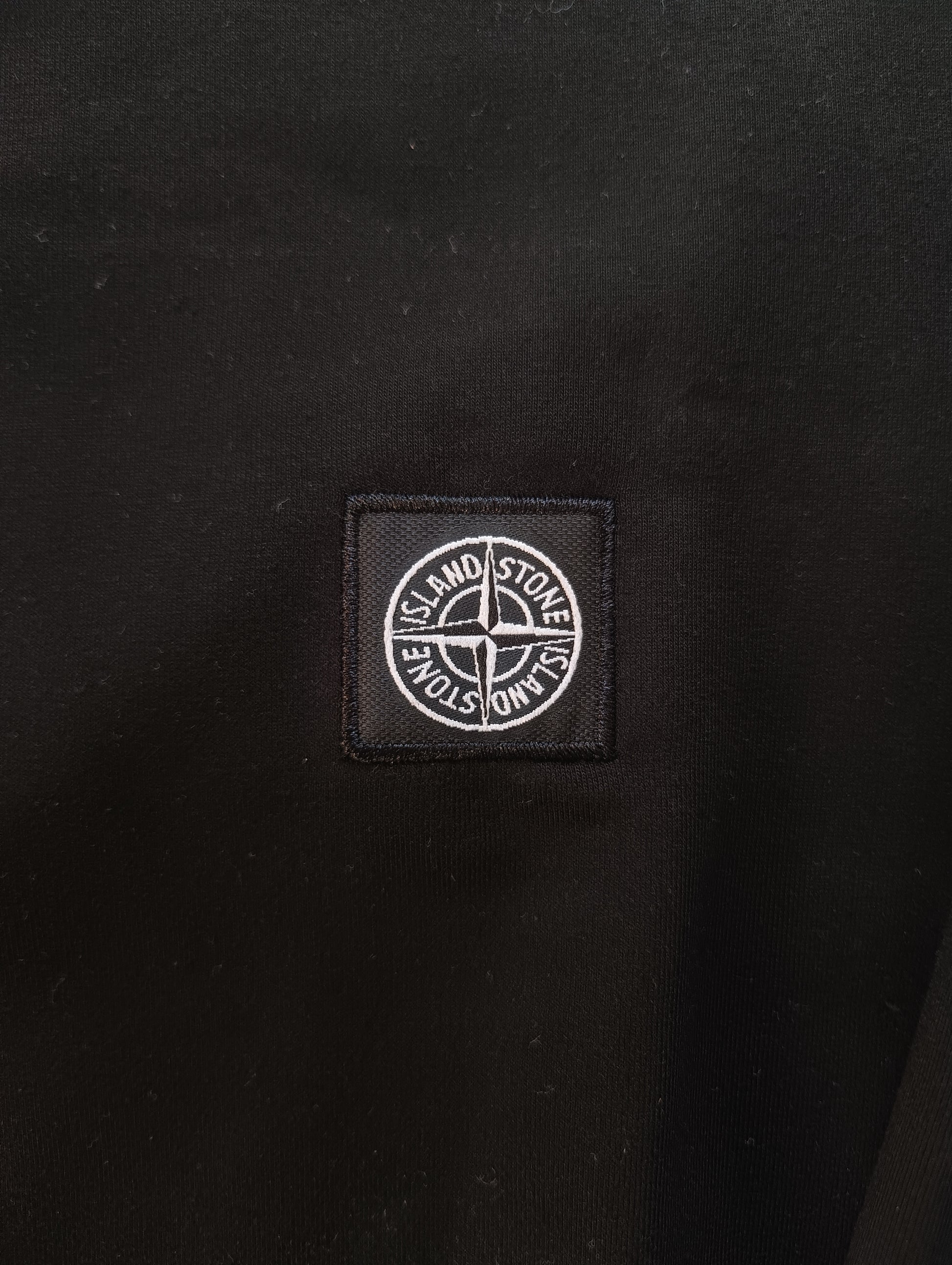 Емблема Stone Island - детайл